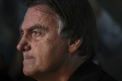 Justi�a arquiva a��o de Maria do Ros�rio contra Bolsonaro