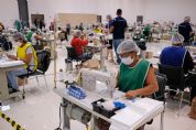 Coronav�rus: Senai MT entrega 10 mil m�scaras e doa 1 mil protetores faciais para a Secretaria Estadual de Sa�de