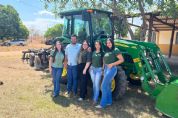 Produtores trocam experi�ncias em dia de campo sobre maquinas agr�colas em Confresa