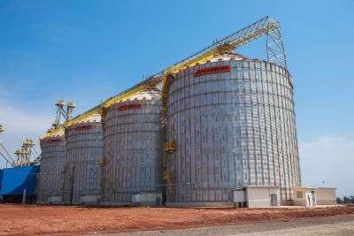 Mato Grosso tem d�ficit de armazenagem de 54,28 milh�es de toneladas