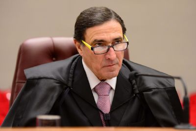 Ministro do STJ Moura Ribeiro defende seguran�a jur�dica para produtor rural.