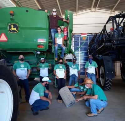 Colheita motiva busca por capacita��o em m�quinas agr�colas