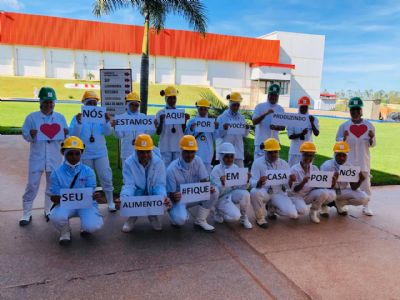 Friboi JBS de Confresa abra�a campanha pela seguran�a de todos durante pandemia do Covid-19 (Novo Coronav�rus)