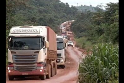 Regi�o do Araguaia tem trafico de caminh�es comprometido