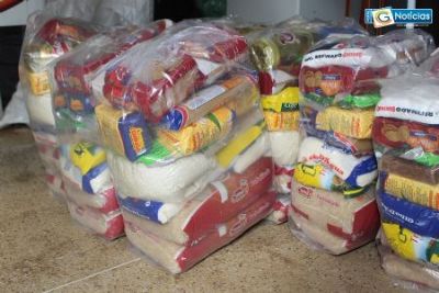 CRAS de Confresa recebe cestas b�sicas para doa��o da Cooperativa SICREDI