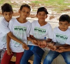 Projeto leva crian�as para conhecer dia a dia na fazenda