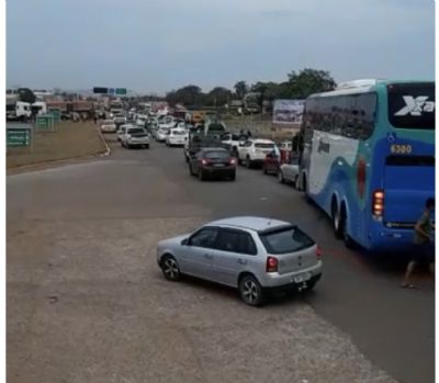 Em Confresa manifesta��es re�nem grande movimenta��o