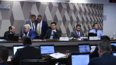 CCJ do Senado aprova relat�rio do PL do marco temporal