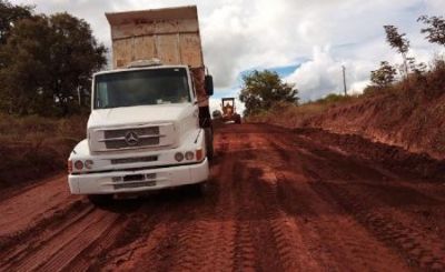 Governo finaliza manuten��o emergencial e ve�culos pesados voltam a trafegar pela MT-322