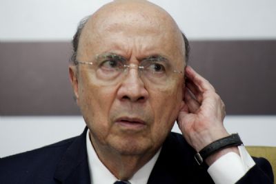 Meirelles critica possibilidade de Lula pedir remo��o do presidente do BC: �Contradi��o enorme�