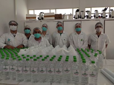 IFMT: Campus Confresa produz mais de 3.000 litros de �lcool em combate ao coronav�rus