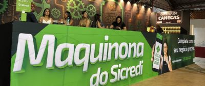 Sicredi leva inova��o ao Baile do Chopp de Canarana com o lan�amento do Chopp Verde
