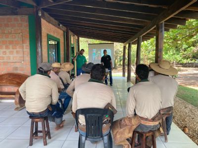 T�cnicos do projeto FPS percorrem propriedades para valida��o de dados da pecu�ria