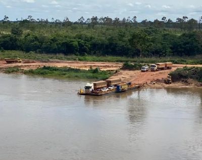 Balsa Salazar n�o permitir� mais travessia de caminh�es com excesso de peso no Rio das Mortes