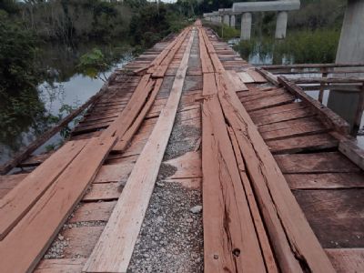 Ponto sob o Rio Fontoura continua interditada na MT-430