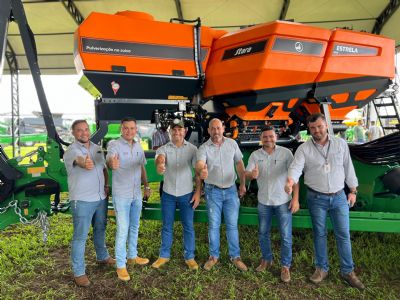 Concession�ria Agrobras participa da 21� Tecnoshow Comigo