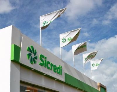Sicredi dobra valor arrecadado para ajudar o RS e intensifica a��es de apoio