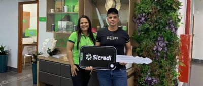 Associado da Sicredi Araxingu tenta dar lance em cons�rcio, mas recebe not�cia melhor: �acabou de ser contemplado no sorteio�