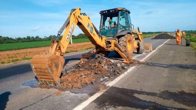 DNIT realiza obras de manuten��o em rodovias que escoam produ��o de gr�os de Mato Grosso