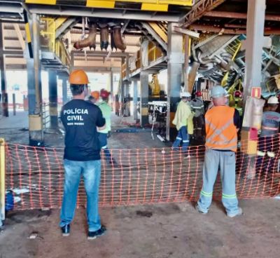 Dois morrem e 3 ficam feridos ap�s estrutura de metal de f�brica de fertilizantes cair sobre eles em Rondon�polis