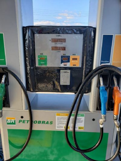 Governo volta a cobrar PIS/Cofins, estado aumenta pauta ICMS e pre�o do �leo diesel sobe