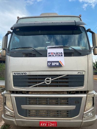 Carga de farelo de soja � recuperada e ladr�es s�o presos em MT