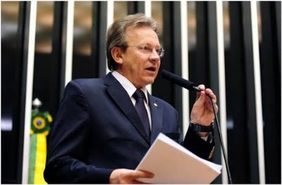 Comiss�o aprova projeto que concede desconto nas tarifas de energia el�trica aos produtores de leite