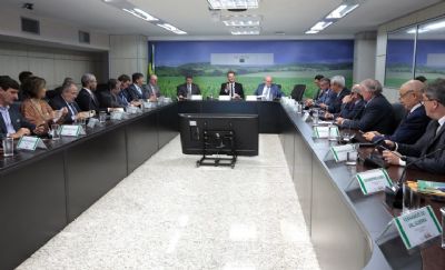Ministro F�varo recebe representantes de entidades do Agroneg�cio