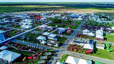 Contagem regressiva para uma das maiores feiras da Am�rica Latina em Luiz Eduardo Magalh�es.