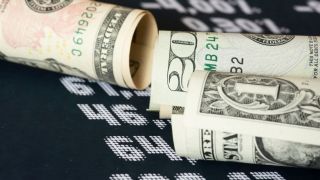 D�lar opera em leve alta nesta quinta-feira