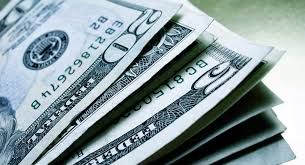 D�lar dispara acima de R$ 5,20 de olho em nova cepa mutante de Covid-19