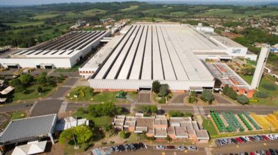 Gigante do agro suspender� produ��o em f�brica no Brasil