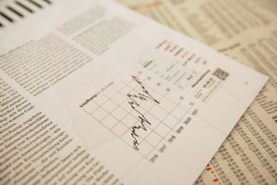 A��es da China sobem com impulso da tecnologia e dados industriais