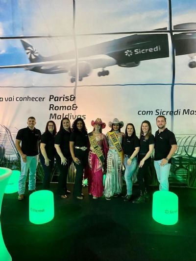 Sicredi Araxingu marca hist�ria na Feican ap�s inovar com Espa�o Sicredi Black para associados