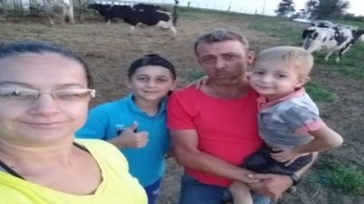 Produtor de leite protesta contra latic�nios: �Nos passaram a perna�