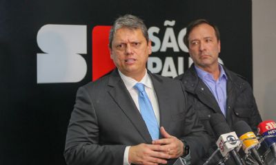 Tarc�sio rebate fala de Lula sobre controle de armas dificultar vida de bandidos: �Est�o armados at� os dentes�