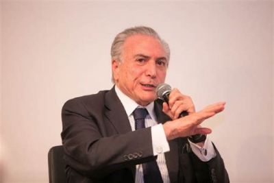Temer assina decreto que regulamenta politica de biocombusticeis
